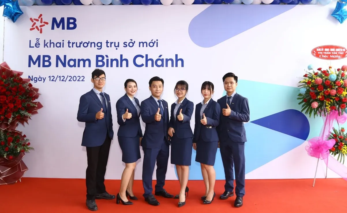 Đồng phục ngân hàng mb bank