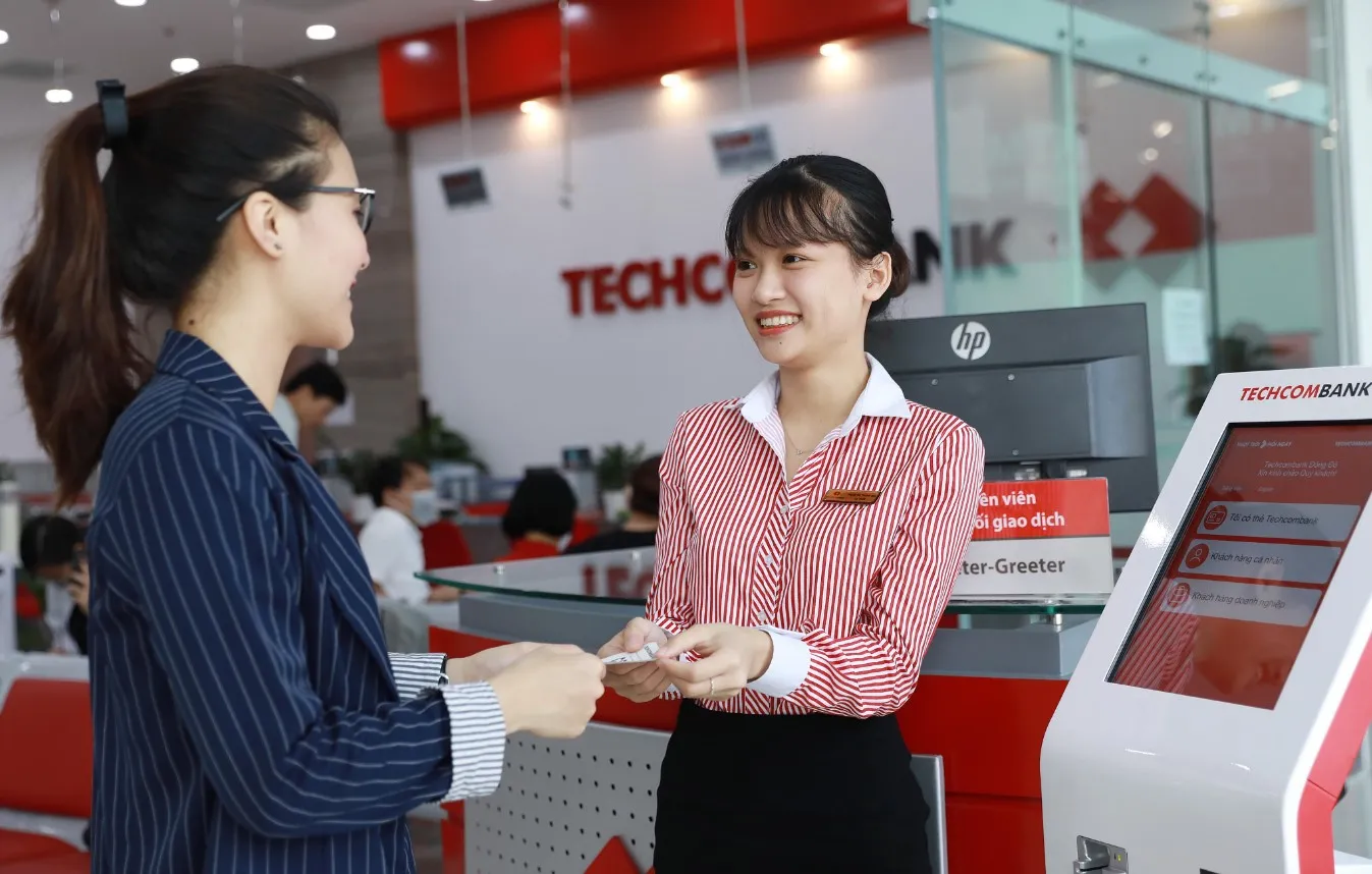 Đồng phục ngân hàng techcombank