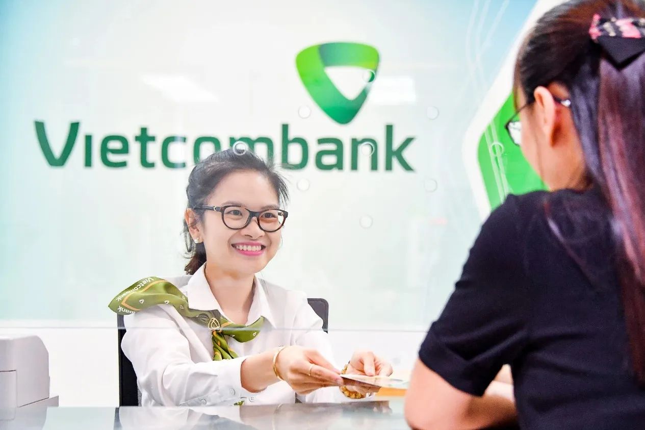 đồng phục ngân hàng vietcombank