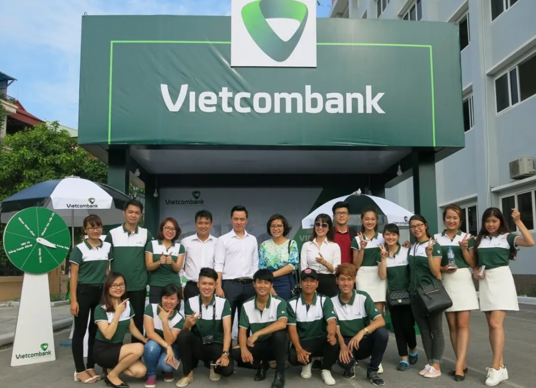 áo thun đồng phục ngân hàng vietcombank