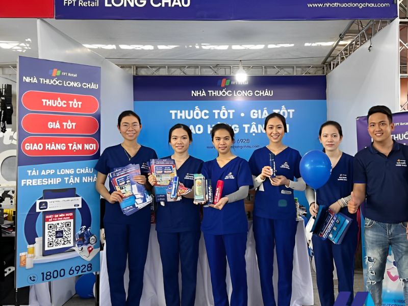 Trang phục dược sĩ nhà thuốc Long Châu