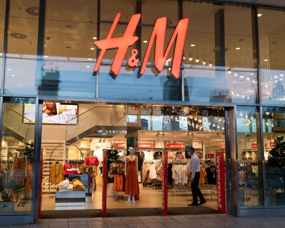 đồng phục nhân viên h&m