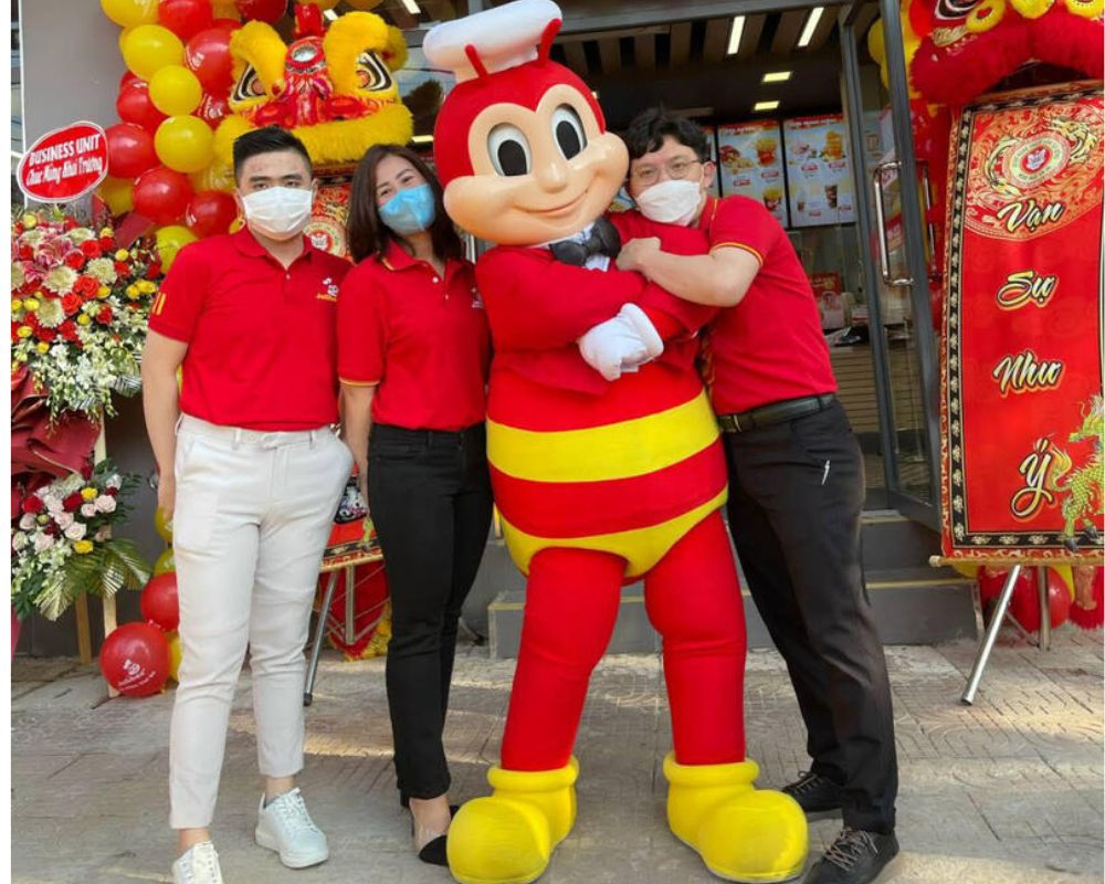 đồng phục nhân viên jollibee