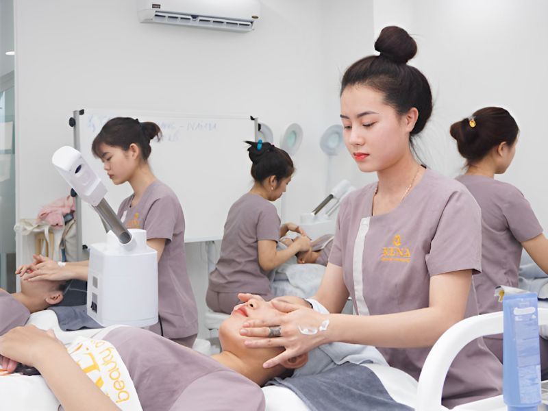 đồng phục spa là gì