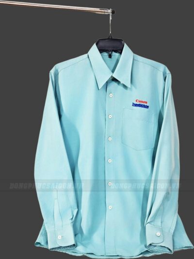 Sơ mi đồng phục xanh trơn thêu logo