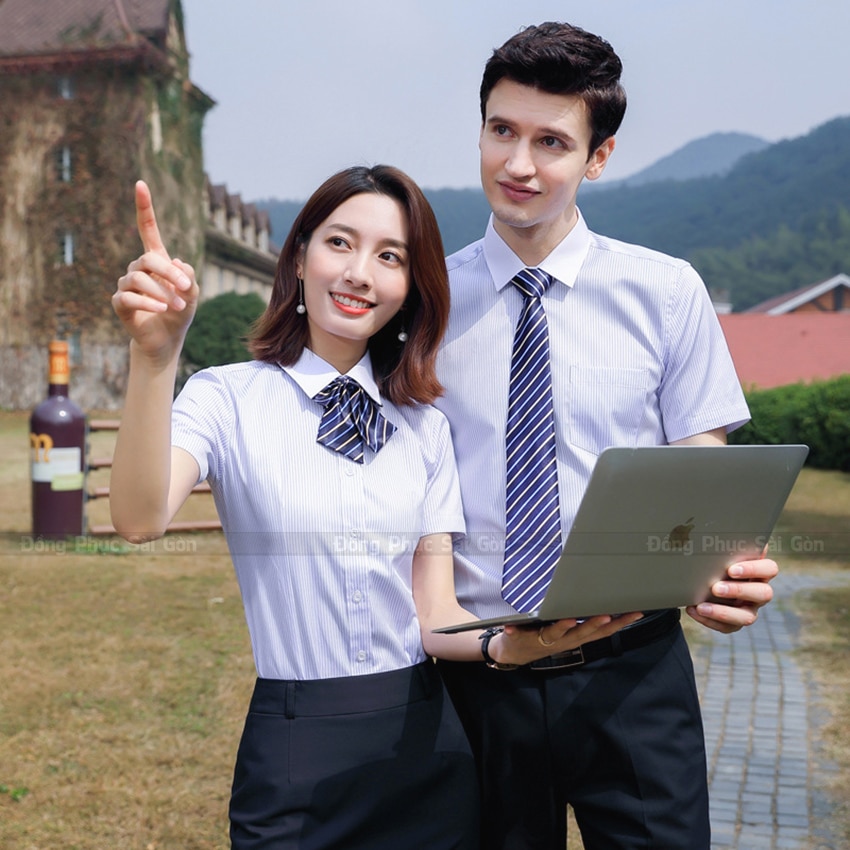 Đồng phục công sở áo sọc trắng xanh