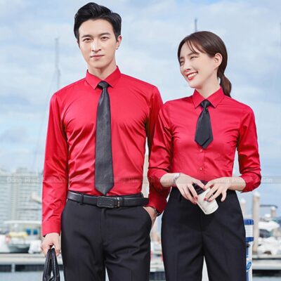 Đồng phục công sở màu đỏ nổi bật