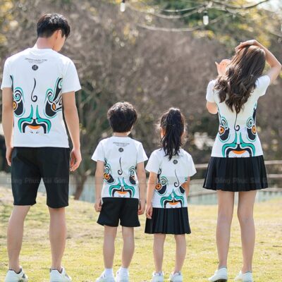 Đồng phục gia đình đi biển phong cách