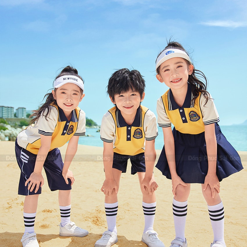 đồng phục mầm non màu vàng 1
