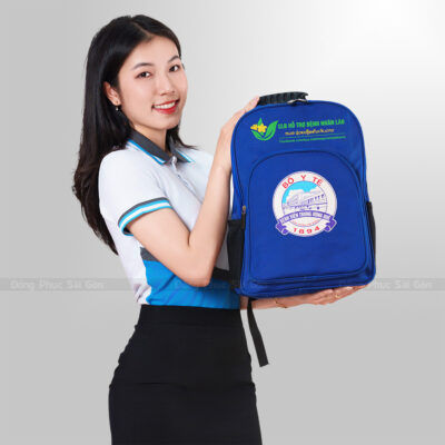 Mẫu balo quà tặng CLB hỗ trợ bệnh nhân Lào màu xanh dương 2