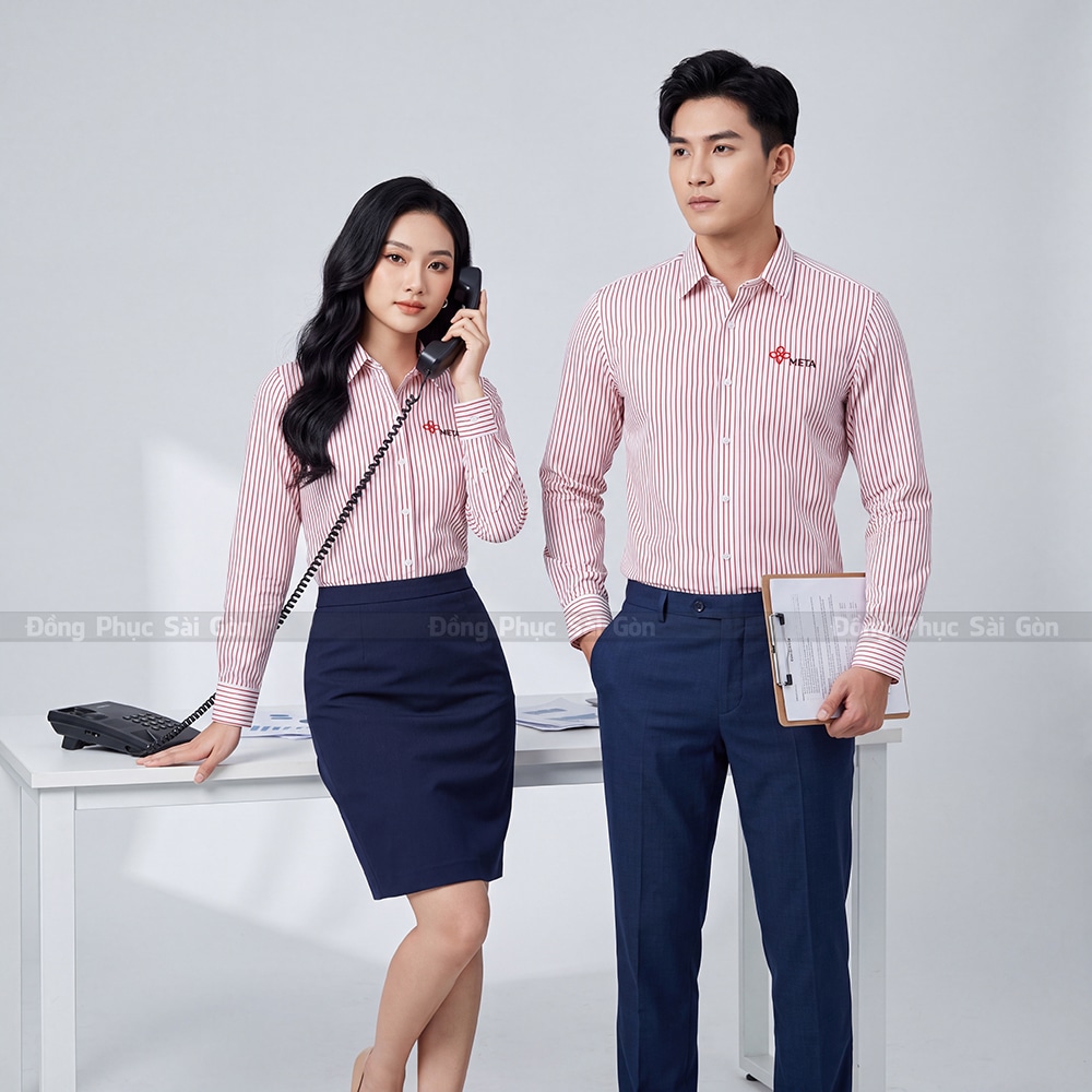 Mẫu đồng phục công sở đẹp màu trắng sọc đỏ nổi bật 2