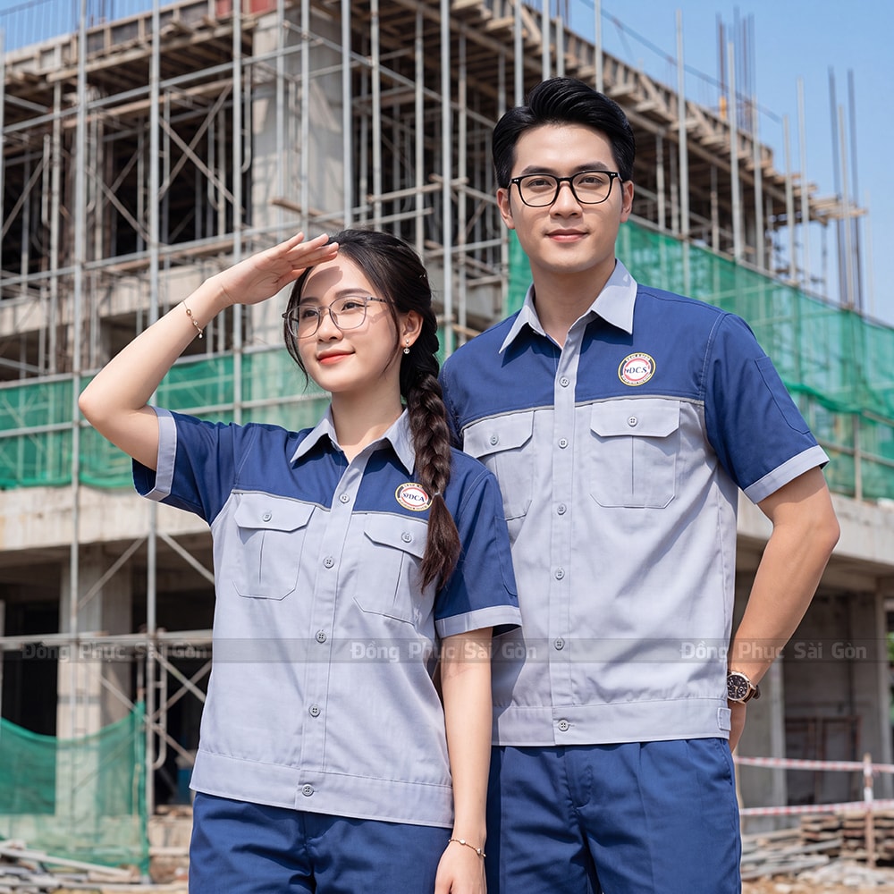Quần áo công nhân tay ngắn logo in pet đẹp 4