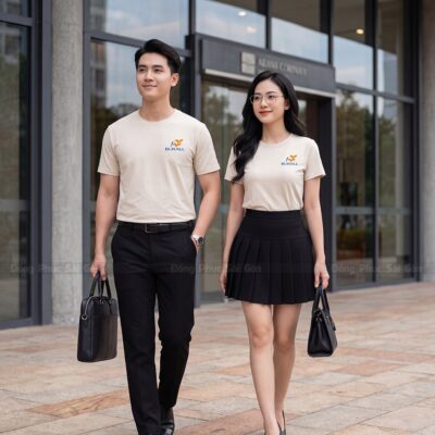 Áo cổ tròn may sẵn tiện lợi cho đơn hàng gấp 2